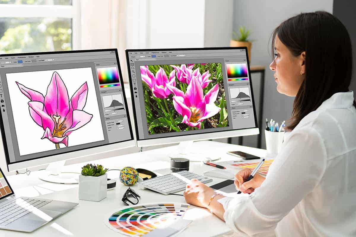 graphic-designer-at-work